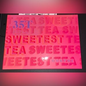 Morphe 35T eyeshadow palette